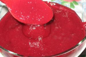 Raspberry jam for the winter: recipes with photos